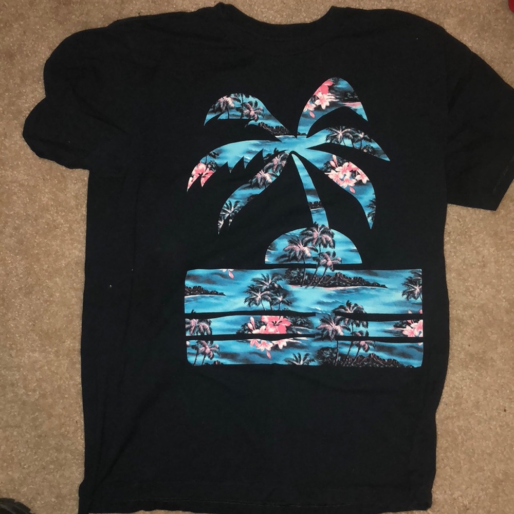 Men’s Medium Graphics TShirt